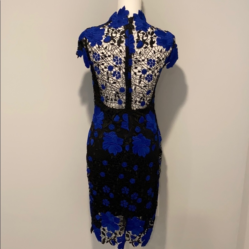 Laundry by Shelli Segal Mock-Neck Lace Web Dress - Picture 10 of 15